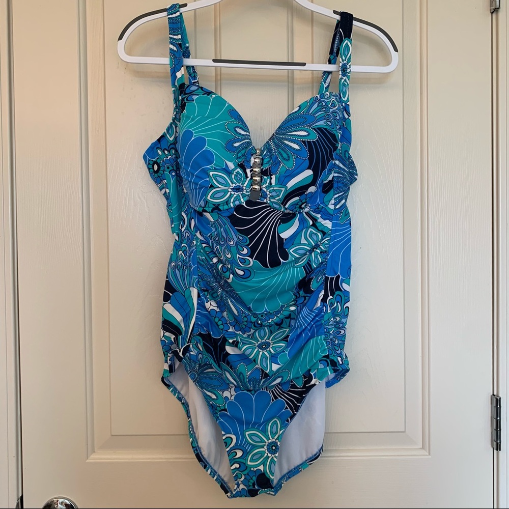 Blue sixties vibe floral swimsuit